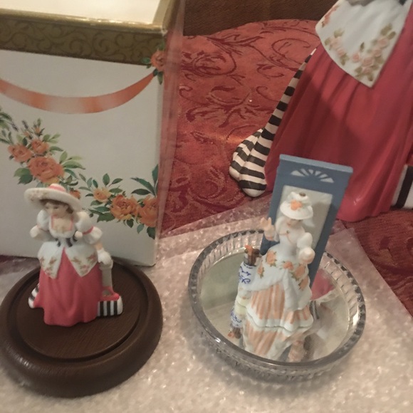 Avon porcelain dolls 1994 95 - Picture 5 of 11